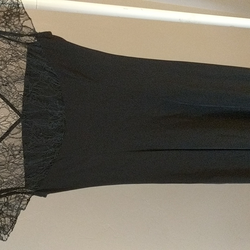 Laura Ashley black & lace dress - Picture 5 of 6